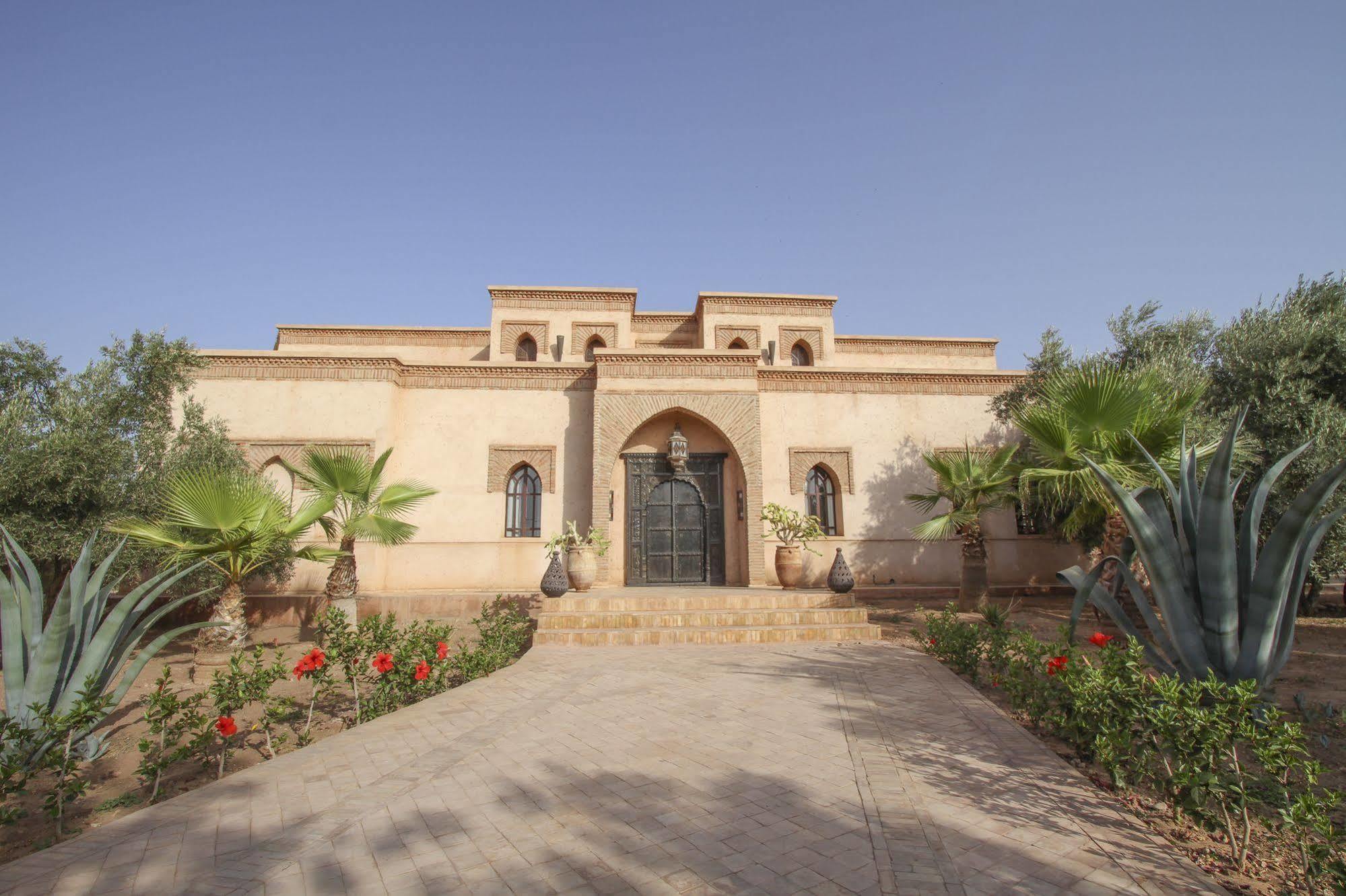 Le Cazar Hotel El Ain Exterior foto